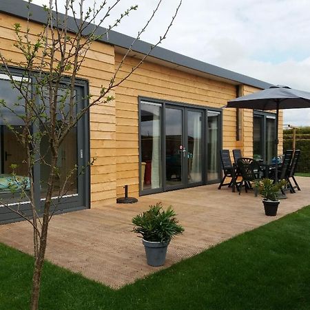 Luxe Vakantie Bungalow Met 3 Slaapkamers Dronrijp Exteriör bild